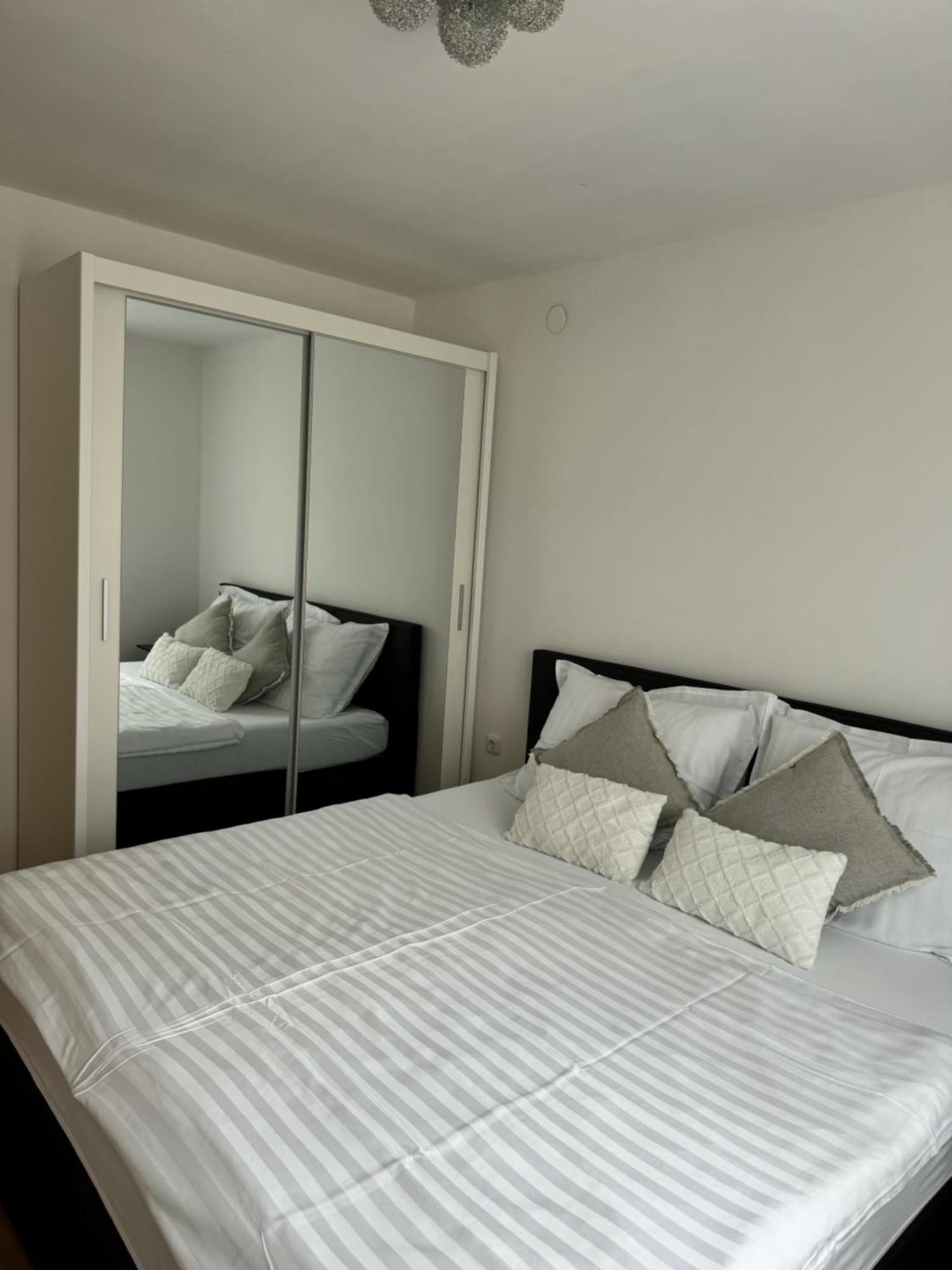 Apartament Haus Ella Novi Vinodolski Zewnętrze zdjęcie