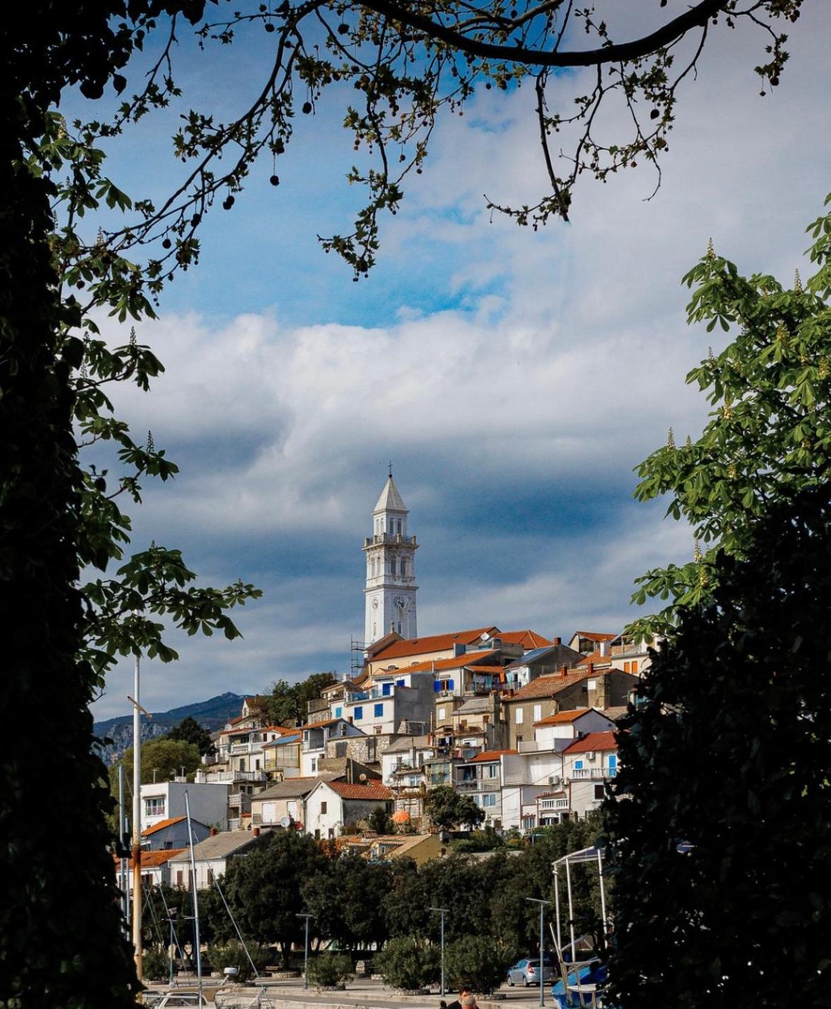 Apartament Haus Ella Novi Vinodolski Zewnętrze zdjęcie
