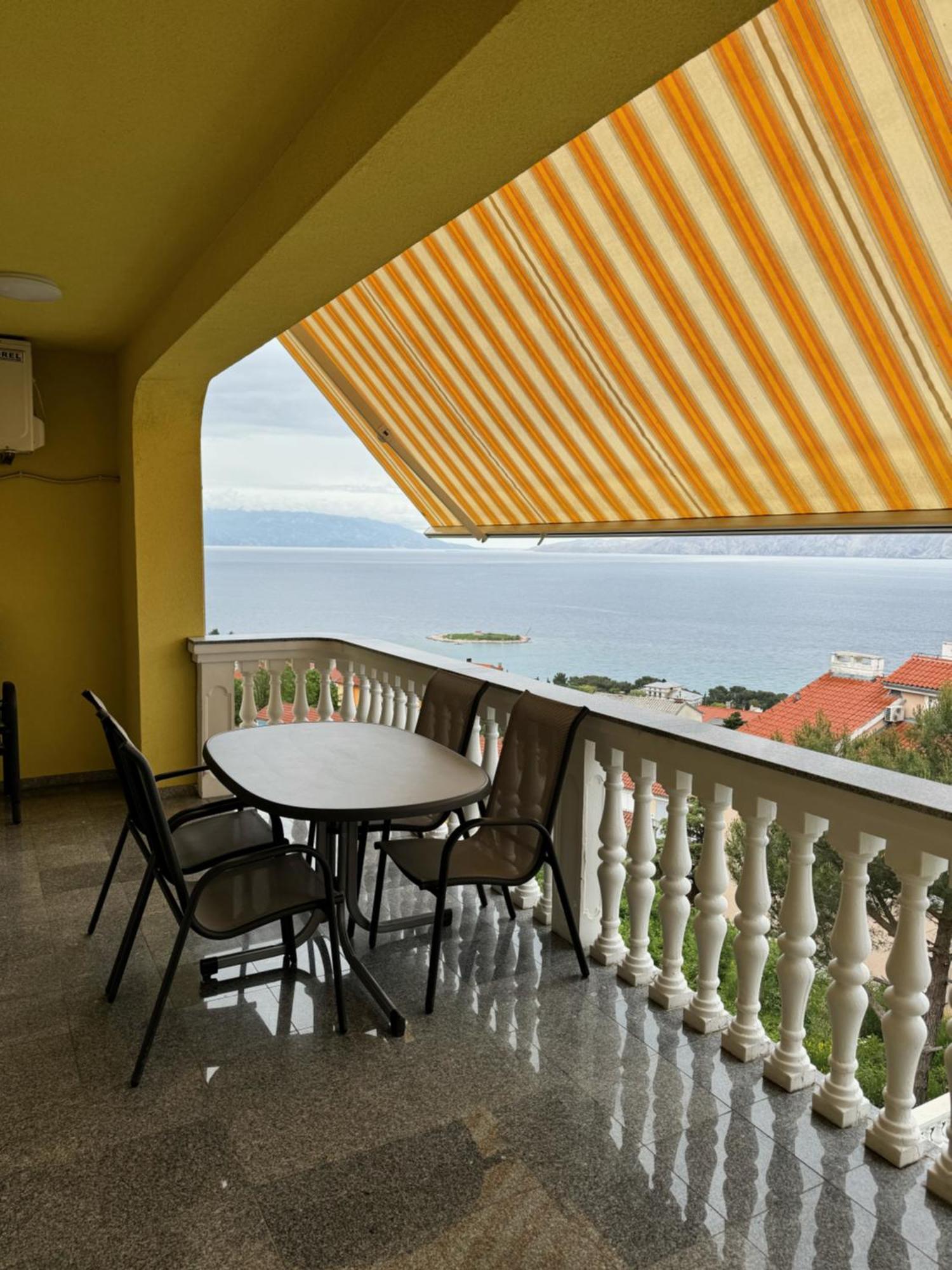 Apartament Haus Ella Novi Vinodolski Zewnętrze zdjęcie
