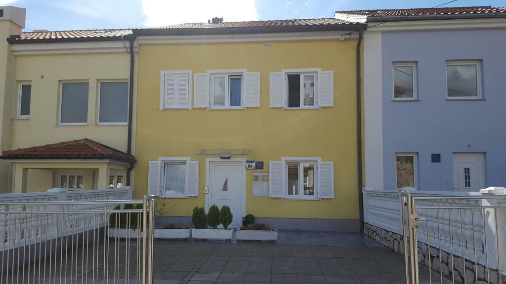 Apartament Haus Ella Novi Vinodolski Zewnętrze zdjęcie
